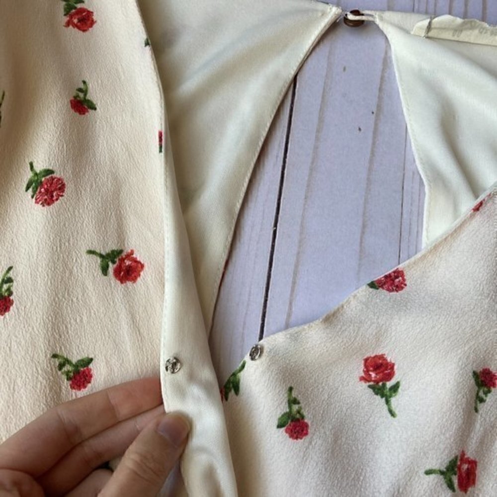 Molly Green Rose Print Floral Ruffle Cream 3/4 Sleeve Romper Sz L - Picture 8 of 9